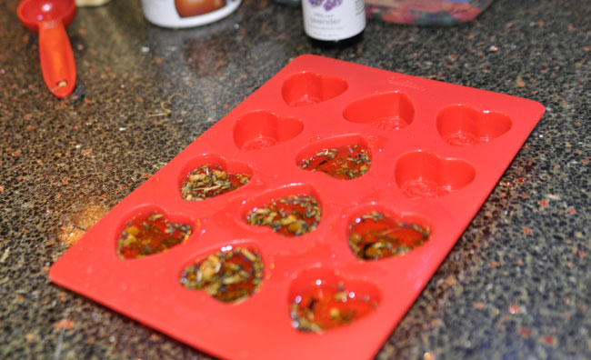 bath melt mold in-mold