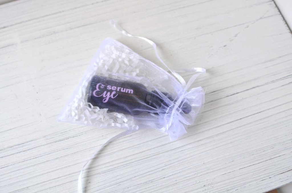 DIY eye serum with essential oils 1200